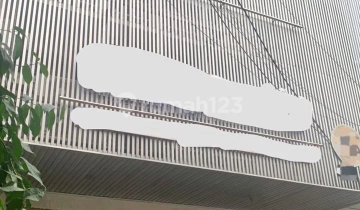 Ruko 4 Lantai Lokasi Sangat Strategis Di Jalan Raya Samanhudi, Pasar Baru, Jak Pus