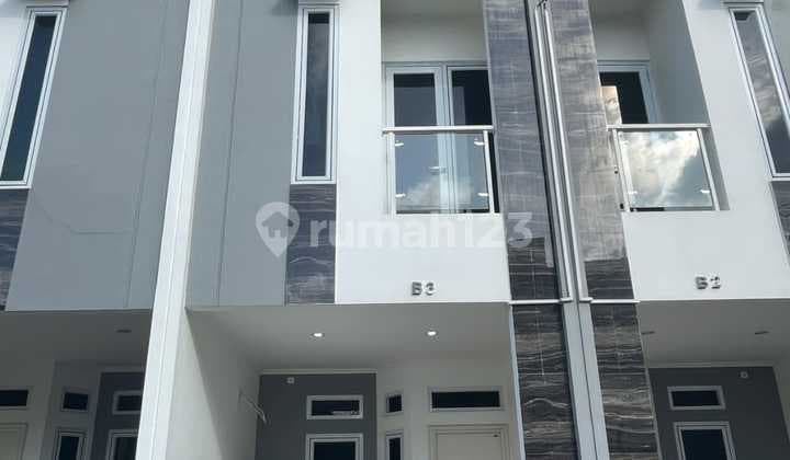 Strategic House for Sale in Jatinegara Lio, East Jakarta