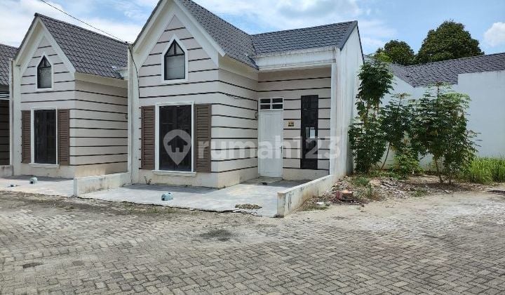 Jual : rumah hook 1 lantai , di SUNLAKE CITY RESIDENCE , jl.Bandar Labuhan , Medan