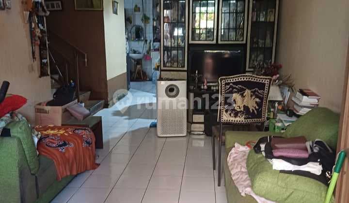 Nice House in Taman Palem 2 Floors