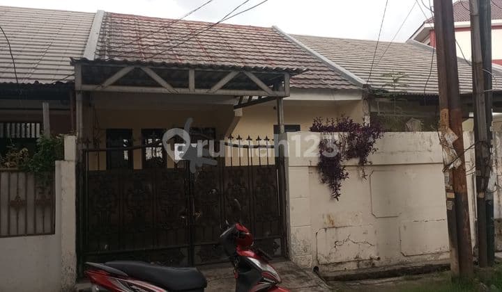 Nice and affordable house in Bojong Indah at a friendly price.