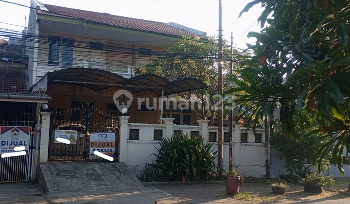 Rumah Bagus FURNISH 2 lantai di Bojong indah