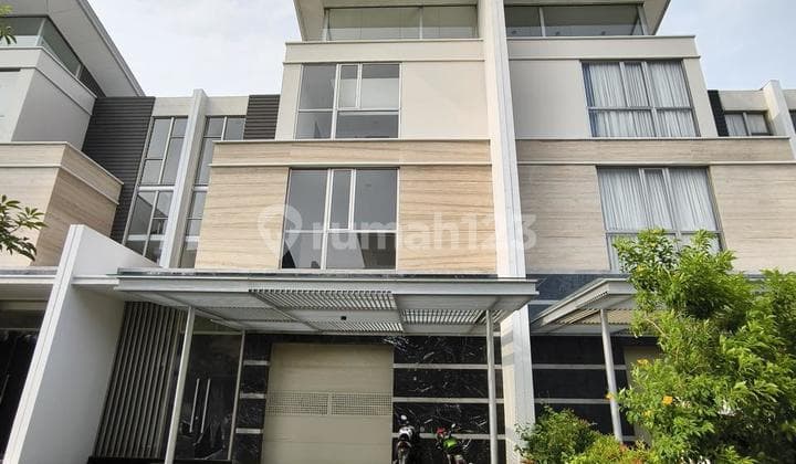 Luxury House PIK Cluster Chopin Golf Island House