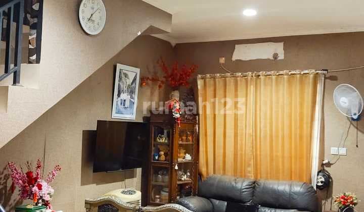Rumah Di Semanan Indah 2 Lantai Full Renov
