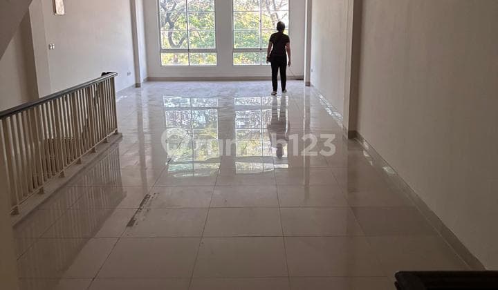 Ruko Great Wall Green Lake City Pinggir Jalan