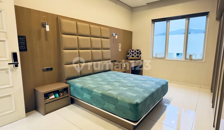 Beautiful House for Sale in Favorite Location in Sunter
