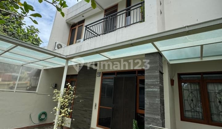 Rumah Dijual di Istana Regensi 1 Pasteur Belakang Botanical Mall.dekat Pintu Tol Pasteur.dekat Tempat Wisata Lembang.5 Mnt ke Universitas Maranatha