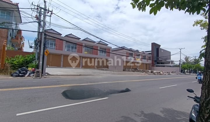 Siap Huni, Ruko, 2 Lantai, SHM, Bebas Banjir,