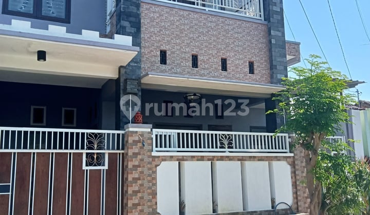 Rumah, 2 Lantai, SHM, di Banyuwangi,