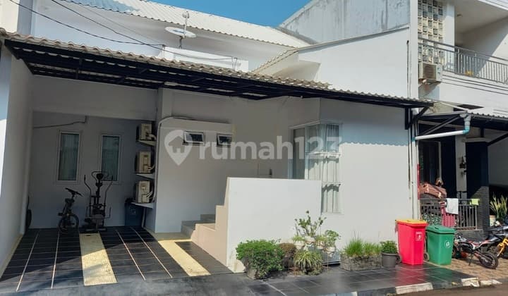 Jual Rumah, 1½ LT Bagus Cluster Carissa Graha Raya Tangerang