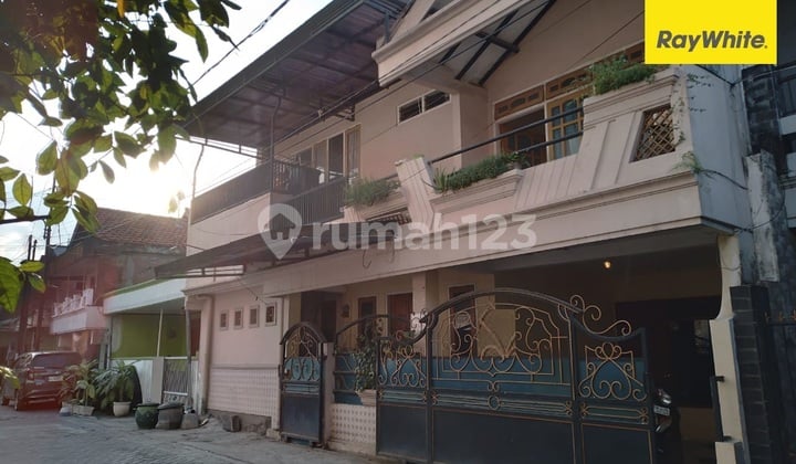 2-Story House for Sale in Gubeng Jaya Mosque, East Surabaya 2-Story House for Sale in Gubeng Jaya Mosque, East Surabaya