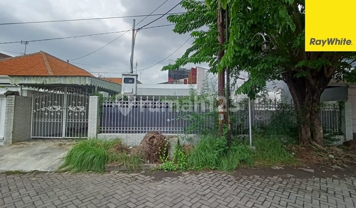 Rumah Disewakan di Jl Manyar Kertoarjo Surabaya