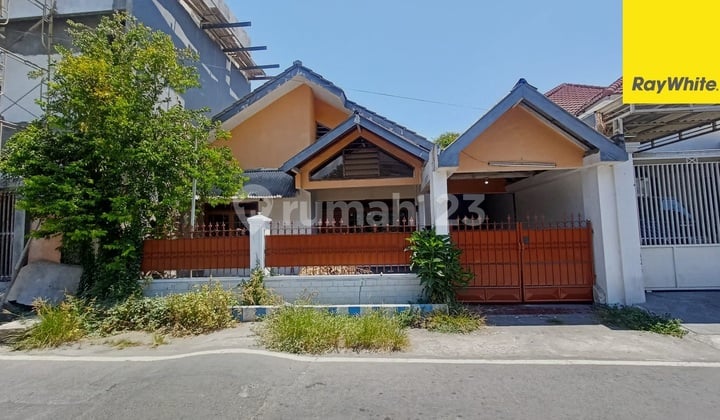 Rumah SHM Dijual di Semolowaru Indah Surabaya Rumah SHM Dijual di Semolowaru Indah Surabaya