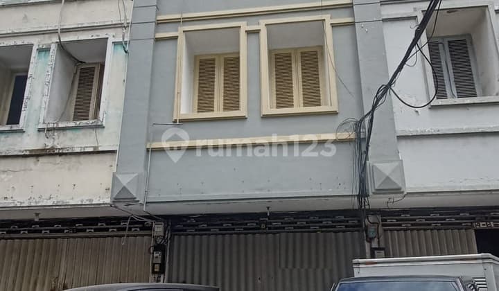 Ruko 3 Lantai Dijual di Mega Galaxy Merr Surabaya
