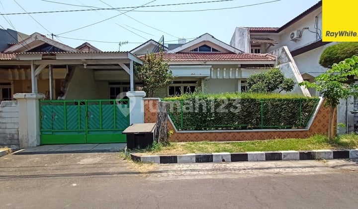 For Sale Freehold House in North Baruk, East Surabaya For Sale Freehold House in North Baruk, East Surabaya