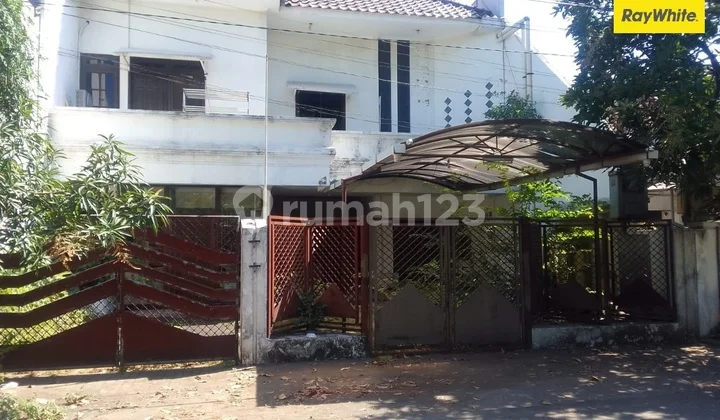 Disewakan Rumah 2 Lantai di Jl Kalibokor Surabaya Disewakan Rumah 2 Lantai di Jl Kalibokor Surabaya