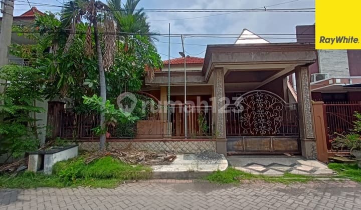 Dijual Rumah di Jl Manyar Tirtoyoso Utara Surabaya
