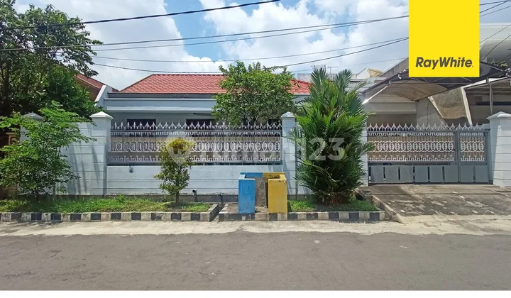Dijual Rumah SHM di Jl Kertajaya Indah Surabaya Dijual Rumah SHM di Jl Kertajaya Indah Surabaya