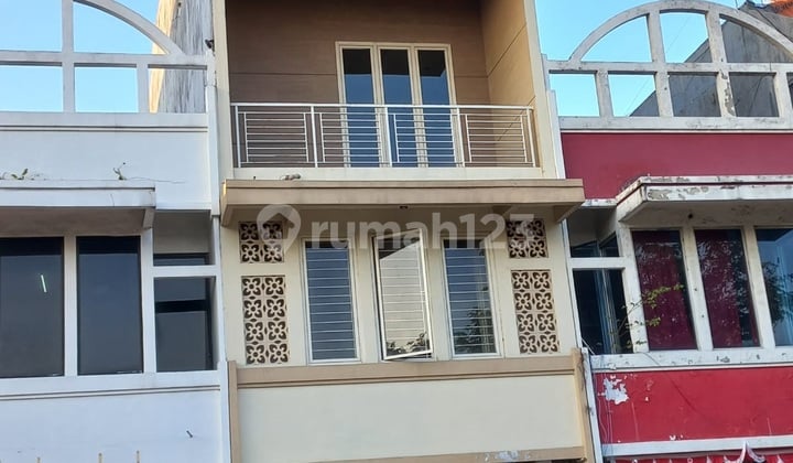 Dijual Ruko 4 Lt di Araya Galaxy Bumi Permai Surabaya Dijual Ruko 4 Lt di Araya Galaxy Bumi Permai Surabaya