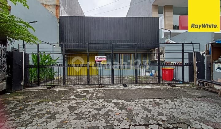 Disewakan Rumah di Jl Raya Manyar Surabaya