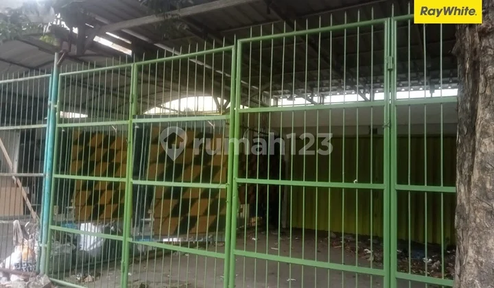 Ruko 2 lantai Disewakan di Jl Putro Agung Wetan Surabaya Ruko 2 lantai Disewakan di Jl Putro Agung Wetan Surabaya