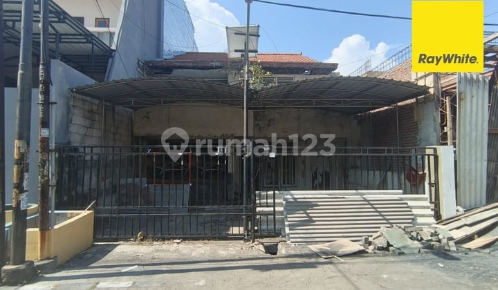 Dijual Rumah di Jalan Barata Jaya Surabaya Dijual Rumah di Jalan Barata Jaya Surabaya