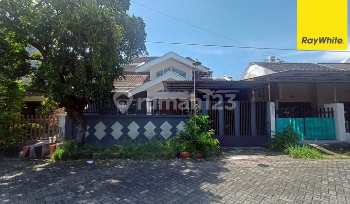 Rumah Disewakan di Jalan Kutisari Indah Selatan Surabaya Rumah Disewakan di Jalan Kutisari Indah Selatan Surabaya