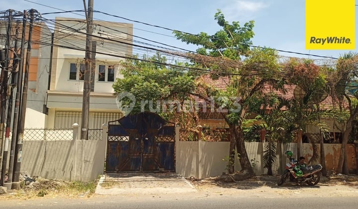 For Rent: House on Karah Agung Street, Surabaya