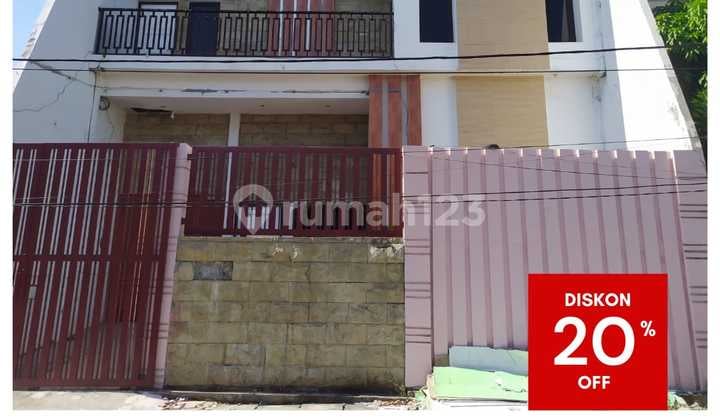 For Sale Auction House in Griyo Amartha Sarono Jiwo Surabaya