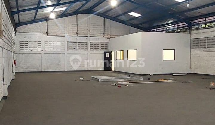 DISEWA GUDANG+KANTOR KARAWACI
TANGERANG