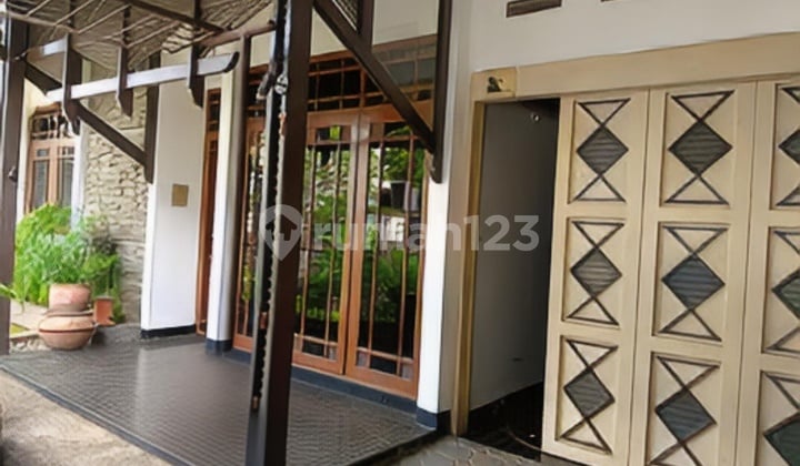 Rumah Terawat Dekat Pasteur, Setra Duta