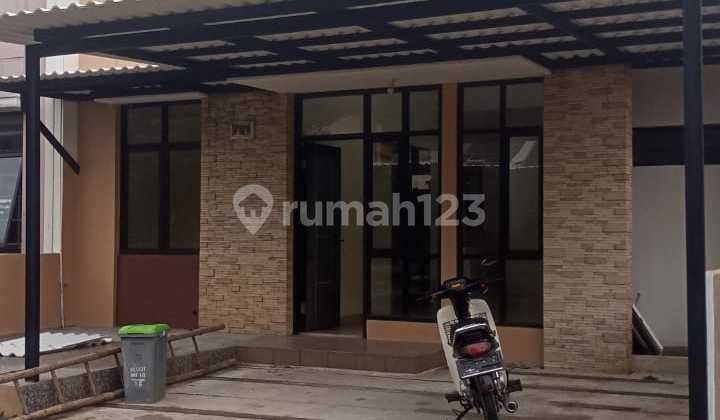 Disewakan Rumah Sudah Kanopi Dan Renovasi Di Citra Raya