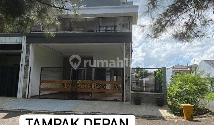 For Rent: Beautiful and Spacious House with Air Conditioning