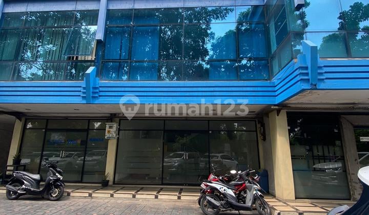 Dijual Ruko 3 Lantai di Radin Intenduren Sawit Jakarta Timur