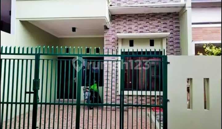 Dijual Rumah 2 Lantai di Komplek Billymoon Duren Sawit Jakarta Timur