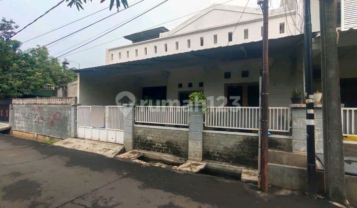 Dijual Rumah/gudang Bisa Untuk Usaha Di Bintara Jaya Bekasi