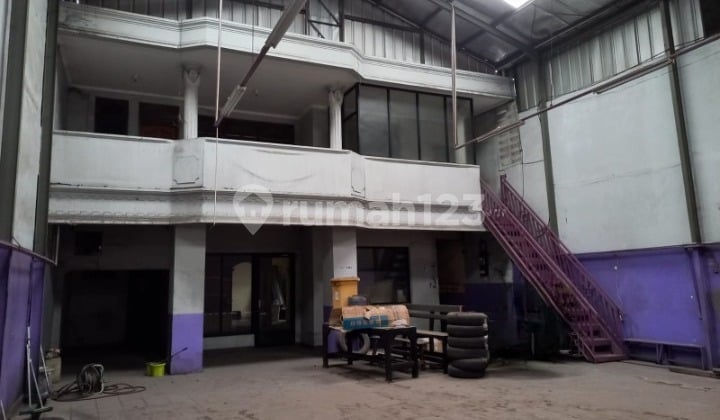Dijual dan Disewa Gudang / Showroom di Bekasi