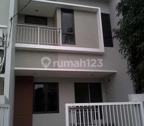 Dijual Cepat Rumah Full Furnish di Gading Griya Residence