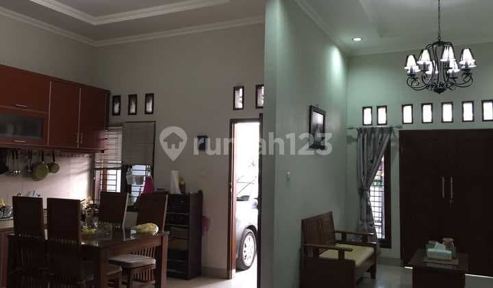 Dijual Rumah Dibawah Harga Pasar di Jatiwaringin
