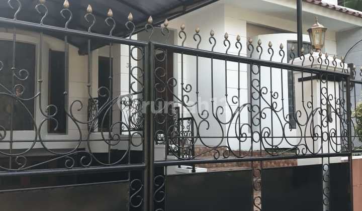 Dijual Cepat Rumah area Jak-Sel