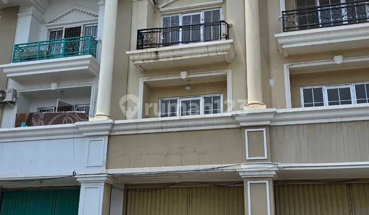 For Quick Sale: 3-Story Shop House Sn Harapan Indah Bekasi