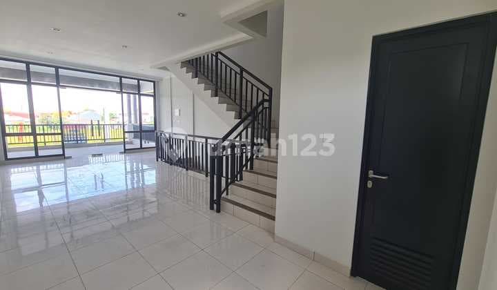 For Rent: 3-Story Shop House in Summarecon Bekasi