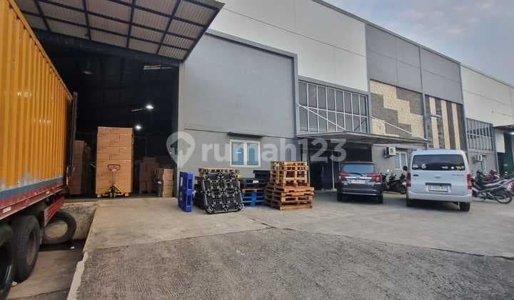 Dijual Gedung di Kawasan Industri Delta Silikon 3 Cikarang