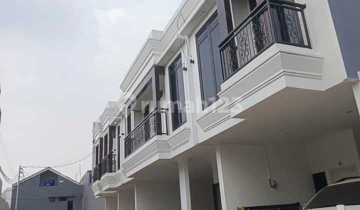 Rumah di Jual 2 Lantai Dekat Stasiun Manggarai Jakarta Selatan