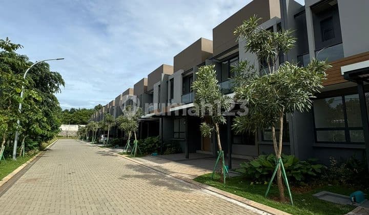 Rumah 2 Lantai Siap Huni 3+1 Kamar Luas 100M Bsd Dekat Eastvara