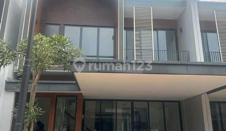 Rumah 2 Lantai 4+1 Kamar Luas 200m Sentul City Bogor