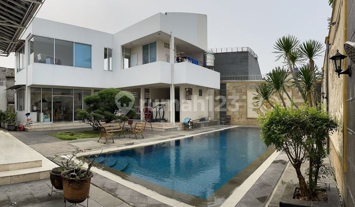 Dijual Cepat Rumah Shm Luas 1600m 8+3 Kamar Bintaro