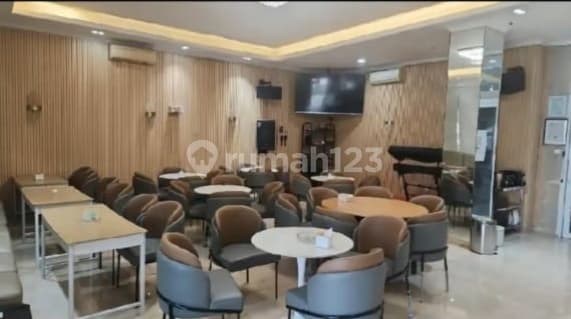 5-Storey Office Shophouse 700sqm Lippo Karawaci Near Toll Road