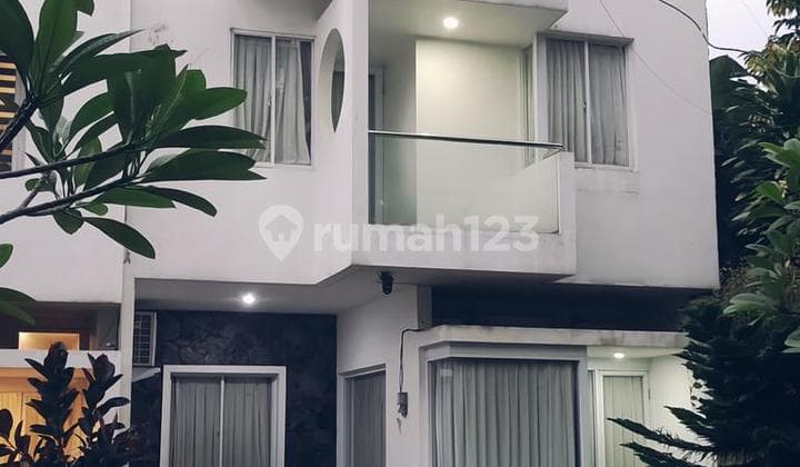 Rumah 3 Lantai Shm Luas 330m 3+1 Kamar Pamulang Ciputat