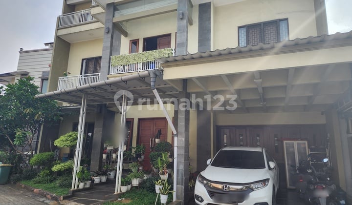 Rumah 3 Lantai SHM 3+1 Kamar Luas 180M Modernland Cipondoh